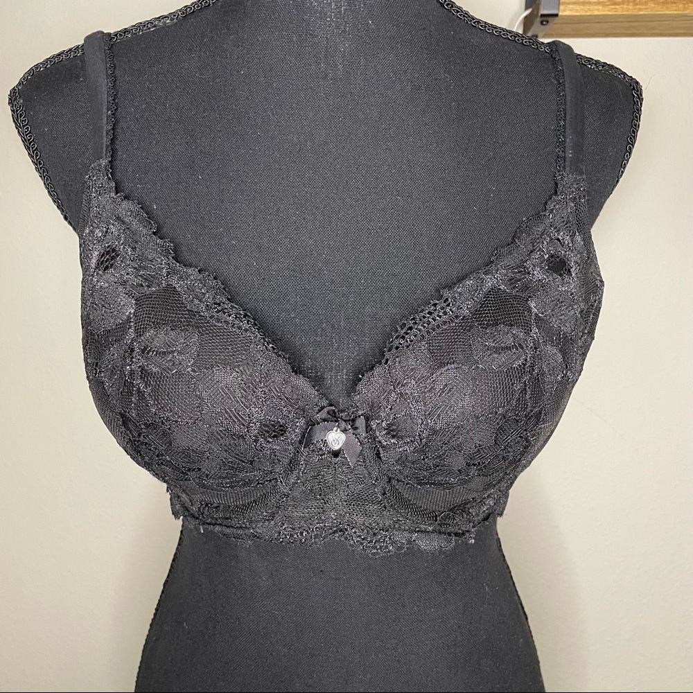 [Victoria’s Secret] Body By Victoria Lined Demi Bra